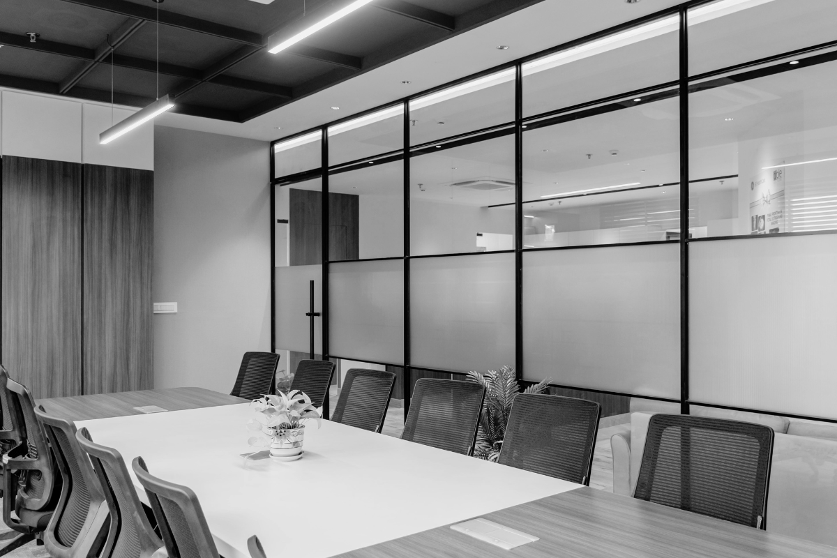 Betriebsräume schützen: Inventar, Mieträume, Lagerrisiken & gewerbliche Sachversicherungen.