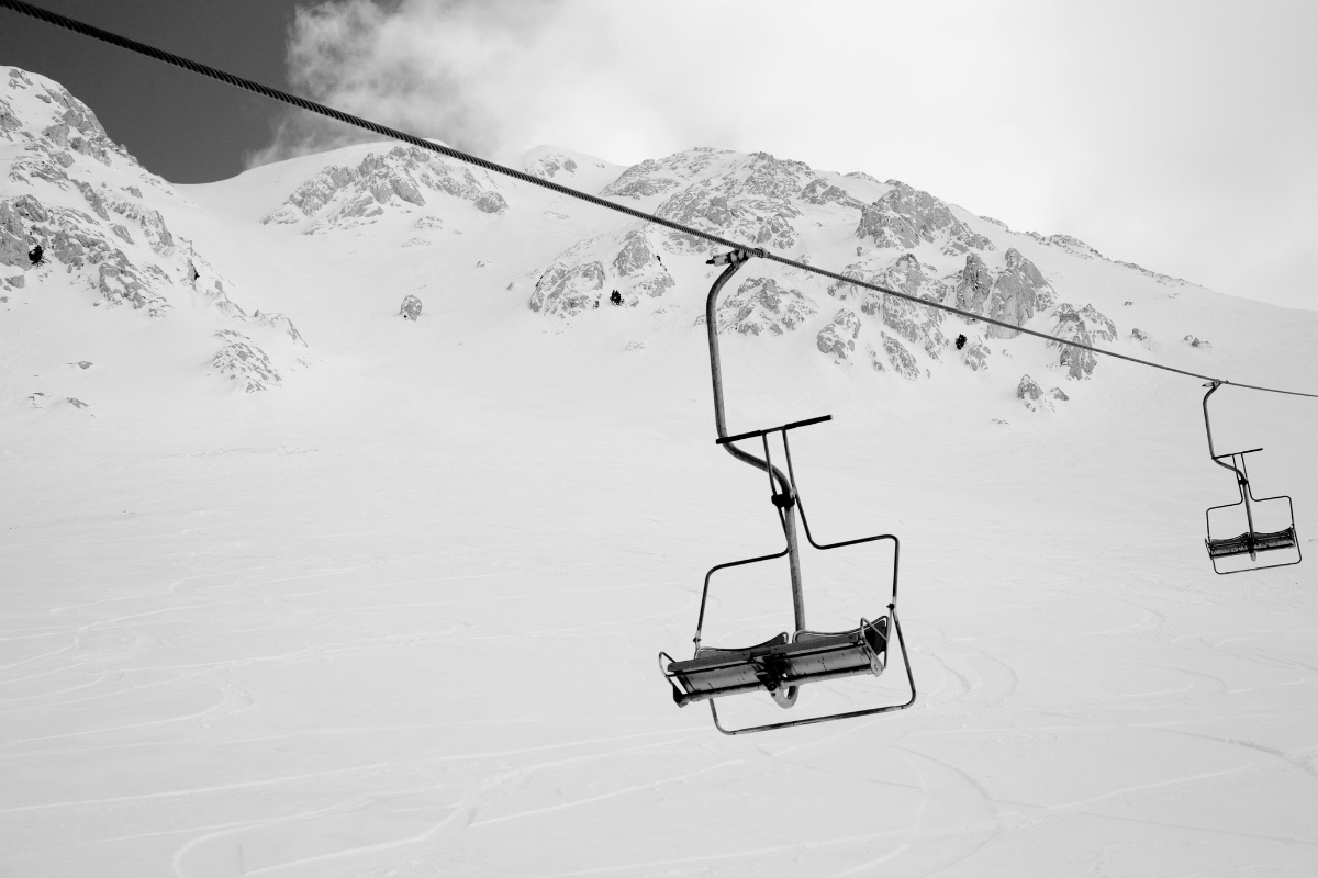 Skiferien in der Schweiz: So vermeiden Sie hohe Unfall- und Rettungskosten